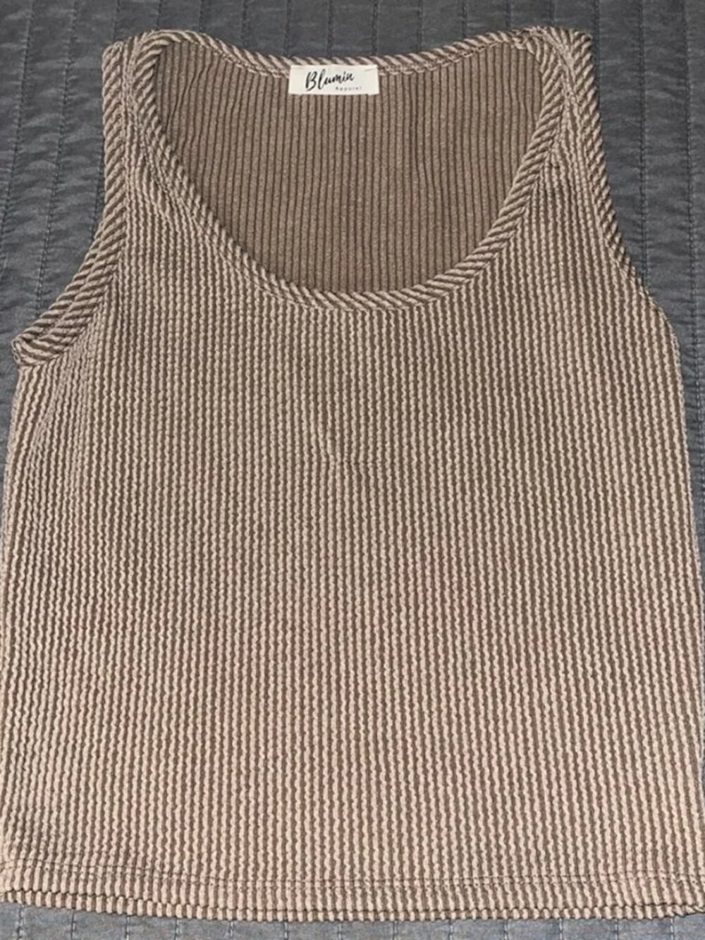 Blumin Womens textured tank top